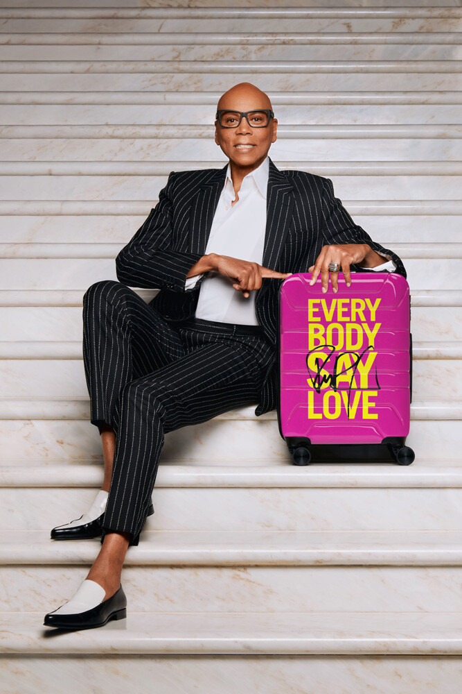 Everybody Say Love Carry-On